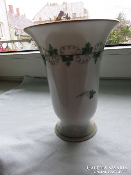 Herend vase with a rare pattern