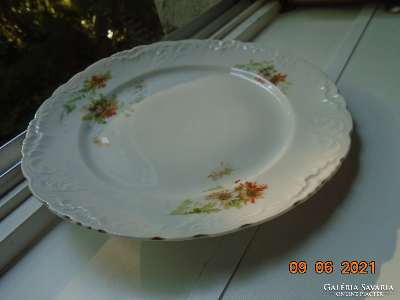 Antique art nouveau laced, rich relief pattern, flower pattern curved flat plate 24 cm