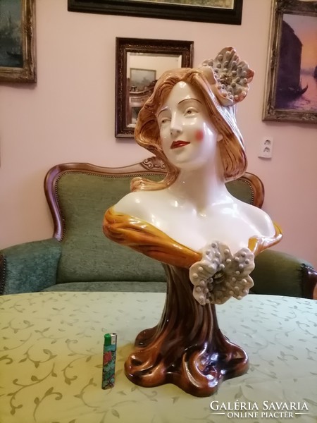 Beautiful, huge Art Nouveau female bust