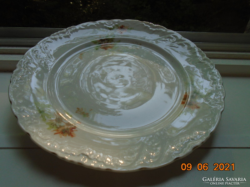 Antique art nouveau laced, rich relief pattern, flower pattern curved flat plate 24 cm