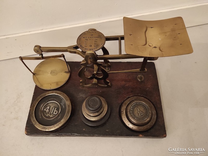 Antique postal scales with English weights postal device 673