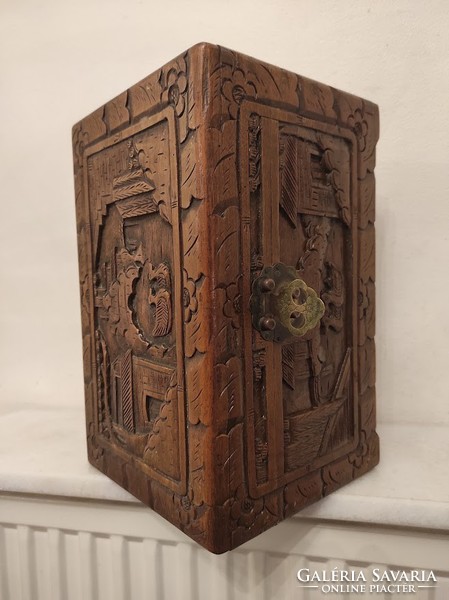 Antique Chinese Carved Wooden Box 818