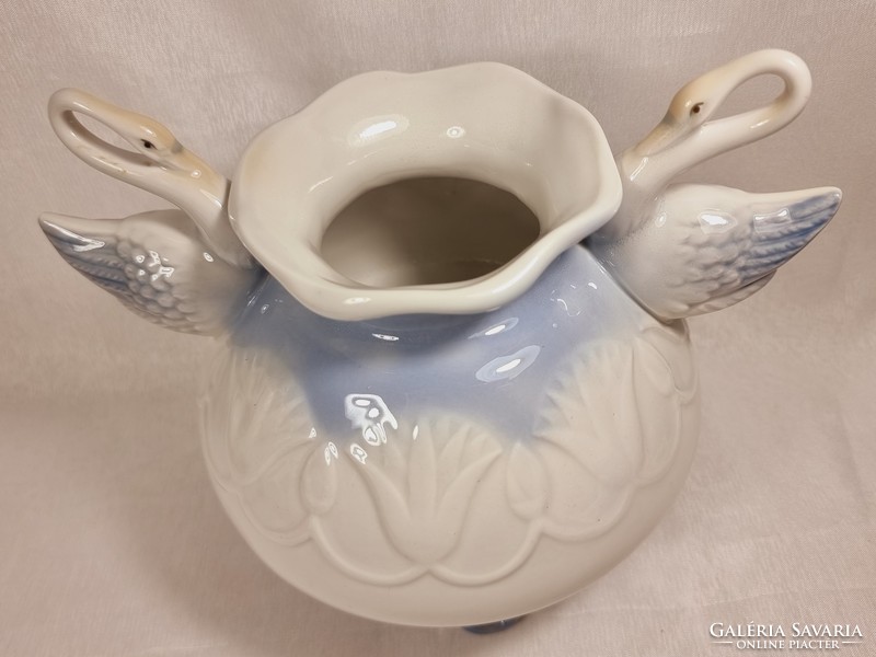 Porcelanas miquel requena s.A cuart de poblet valencia spanish swan vase