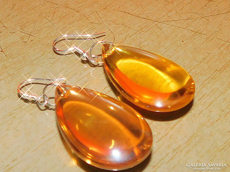 Golden glass drop earrings
