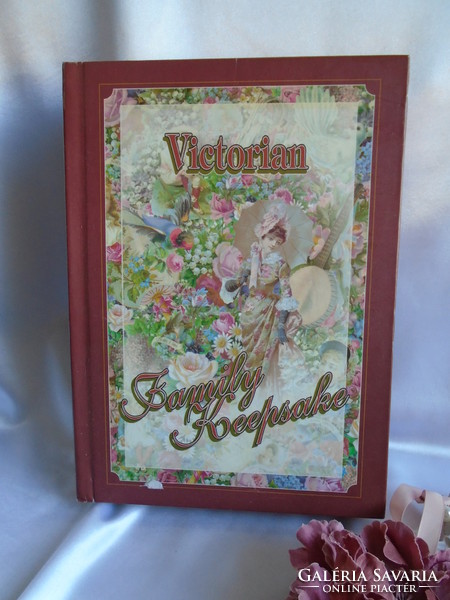 Beautiful victorian photo album with photo holder.
