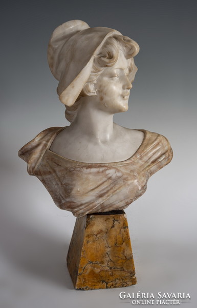 Women's marble bust