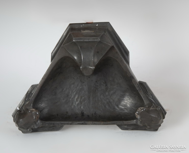 Tin frog inkwell