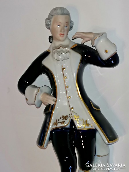 Gyűjtői ROYAL DUX vitage barok férfi figura