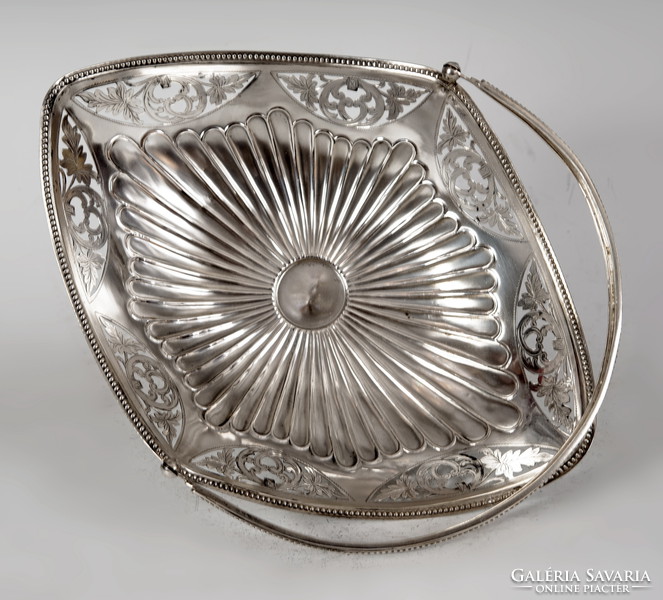 Silver basket serving / centerpiece (11917)