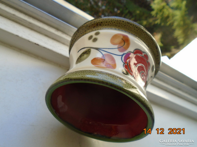 Hand painted majolica sugar bowl with red rose pattern in Schramberg majolica factory