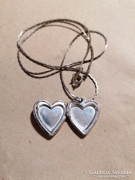 Openable heart pendant, photo holder (734)