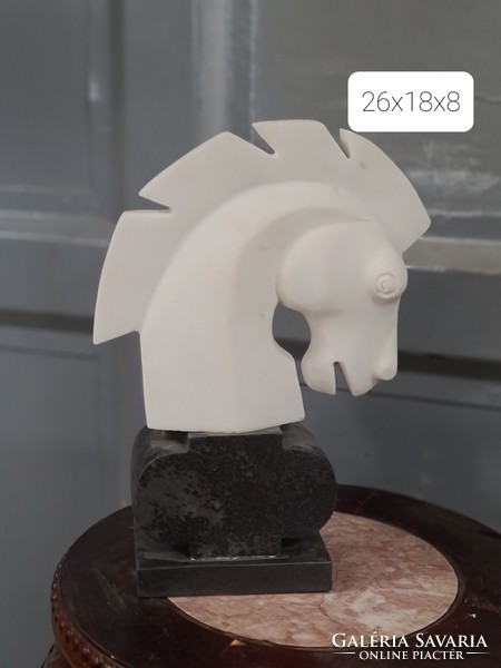Modern ,art deco márvány lófej szobor