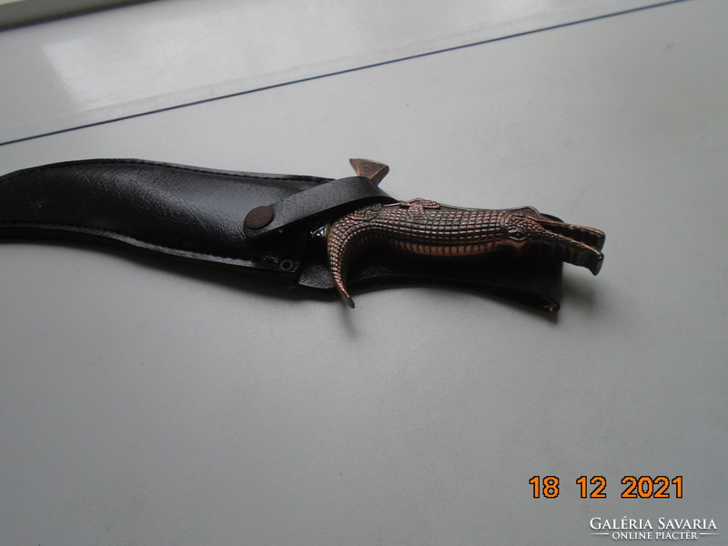 Fantasy dagger with figural crocodile handle in its case