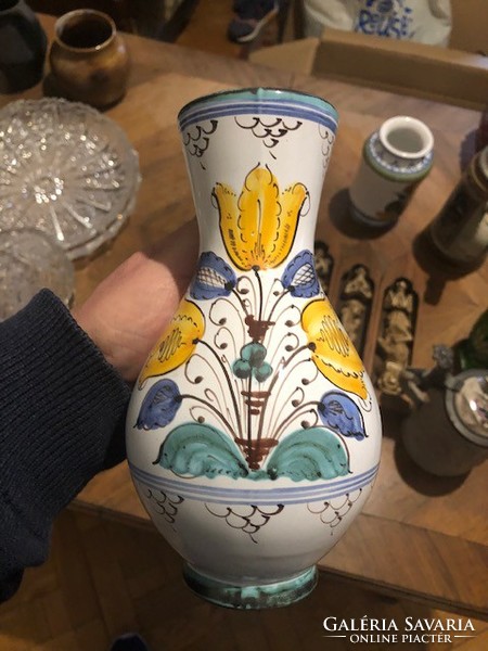 Korondi kerámia váza, szignált, 20 cm magas, hibátlan állapotban.