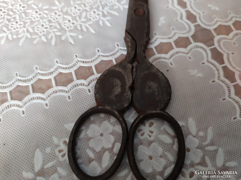 Antik patinás Ferenc József és Sissy Erzsébet királyné osztrák császárpáros olló - régi olló