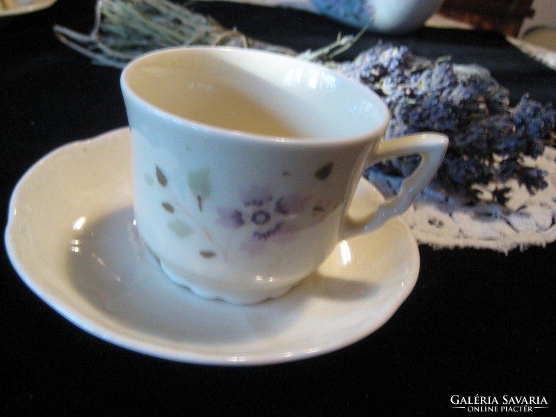 Zsolnay  régi   manófüles mokkás csésze , szép fehér  alátéttel