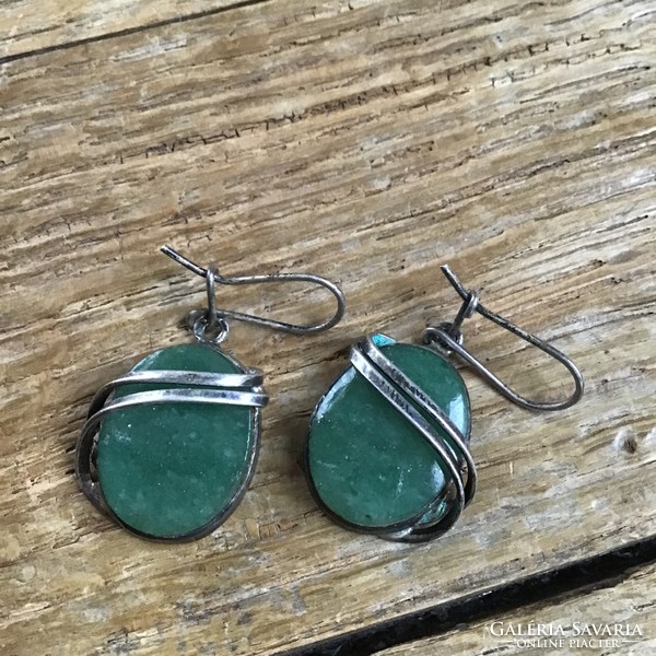 Handmade polish jewelry set decorated with green minerals