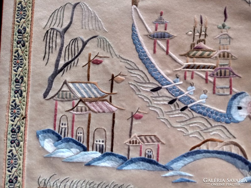 Chinese embroidered silk pattern