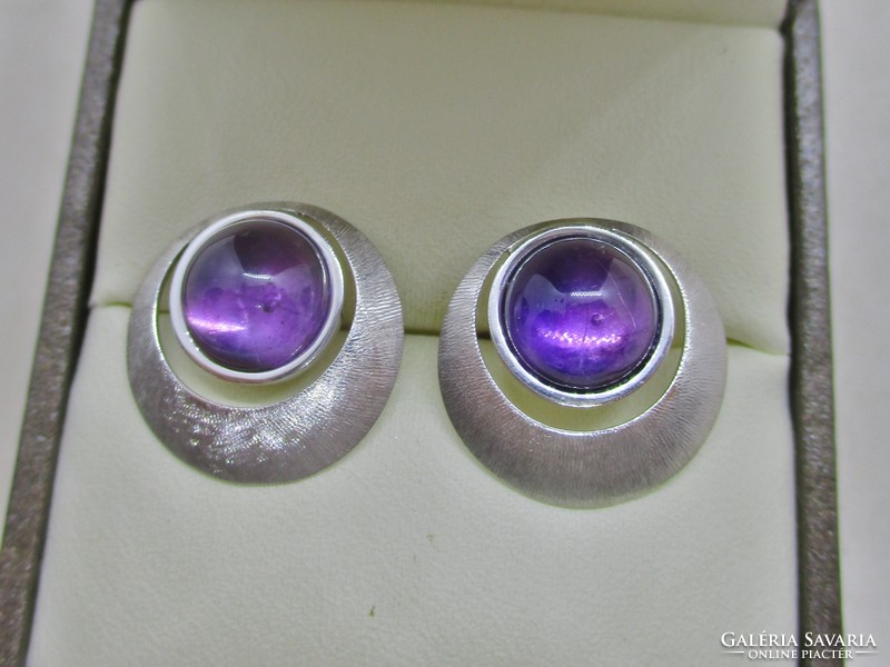 Wonderful handcrafted white gold earrings with amethyst stones 3.9g