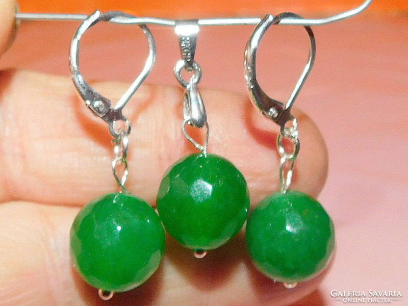 Jade mineral faceted polished spherical earrings and pendant set