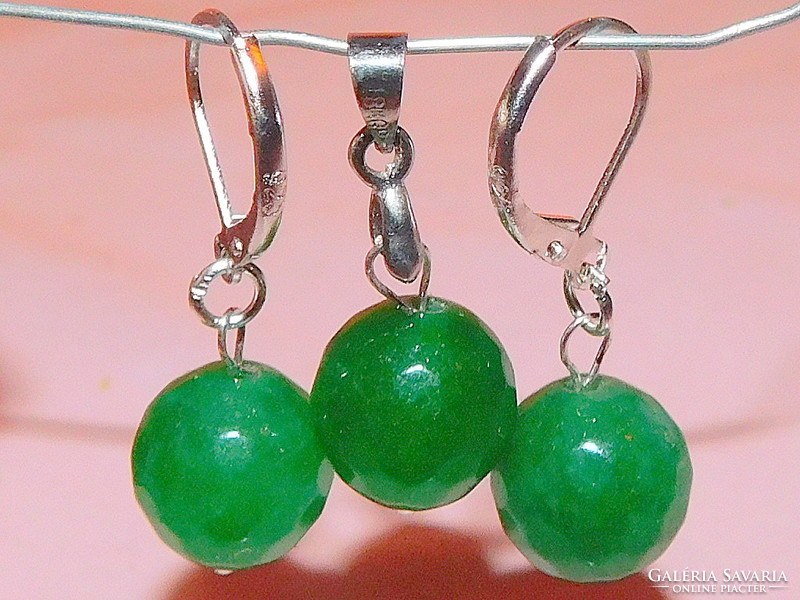 Jade mineral faceted polished spherical earrings and pendant set