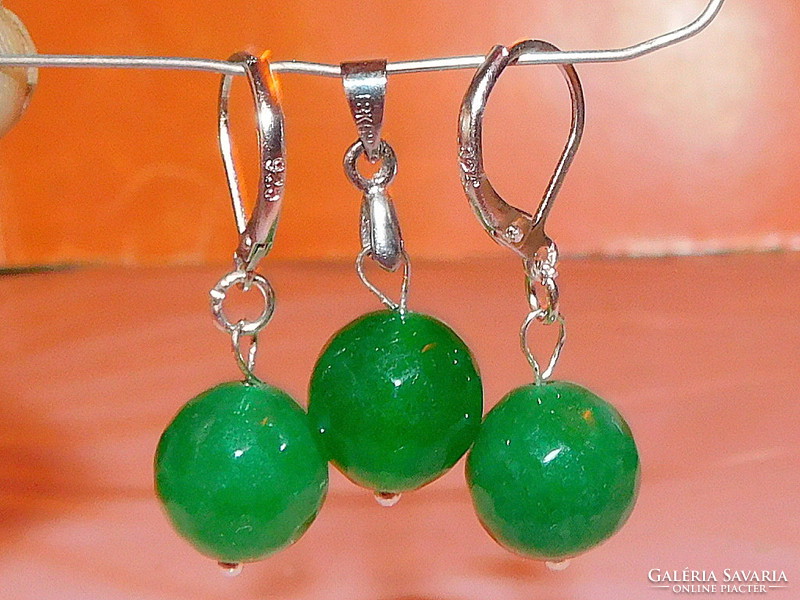 Jade mineral faceted polished spherical earrings and pendant set