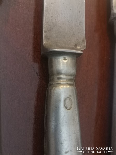 Bogyós végű, antik, 6 db Berndorf nagy alpakka kés