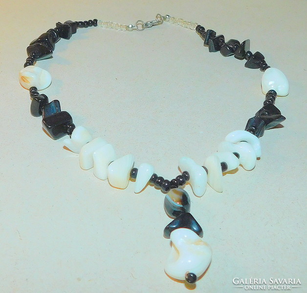 Onix-pearl shell handcrafted necklace - unique piece