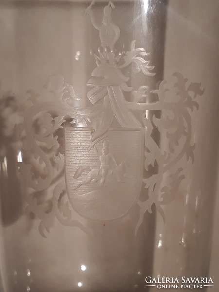 Noble coat of arms, blown glass