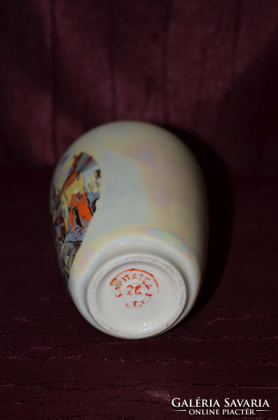 Lüszteres váza  ( DBZ 0096 )