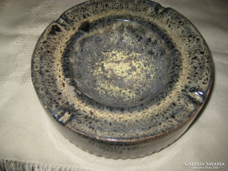 Zsolnay pirogranit  hamuzó , belül kissé kopott   kb  18 cm