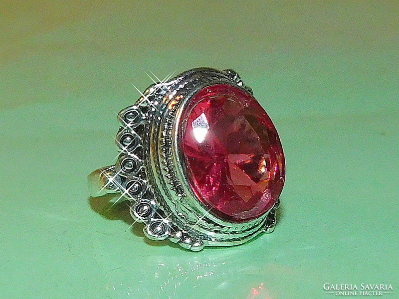 Rubin mest. Stone ornate ethnic Tibetan silver ring 8-as-luxury quality