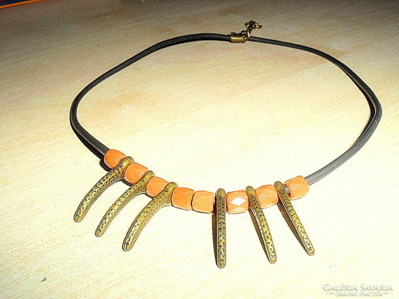 Agate clawed men's rubber vintage necklace