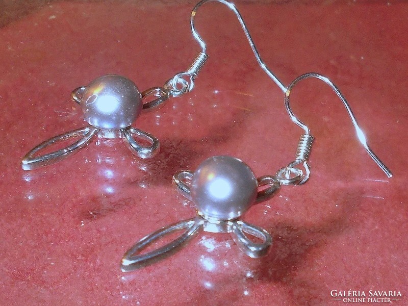 Genuine pearl cross earrings