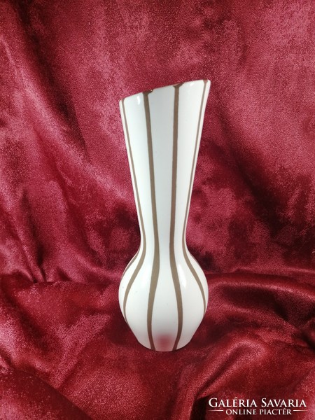 Aquincum striped vase