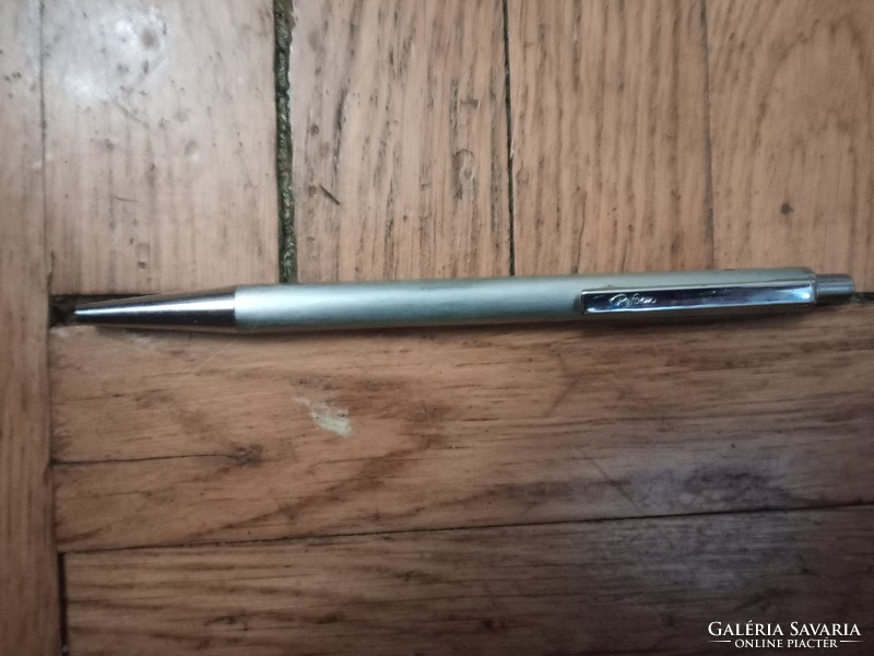 Metal reform pen from 1980s in good condition