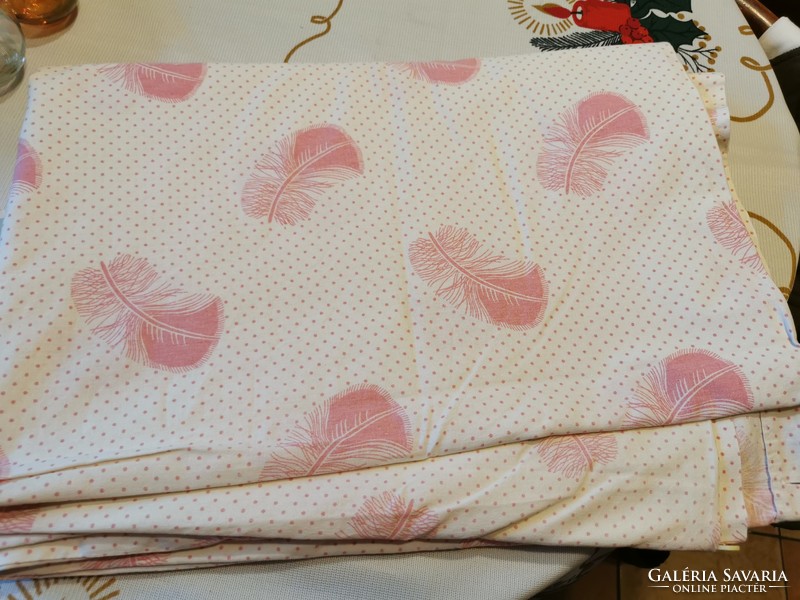 Quilt cover in good condition, patterned