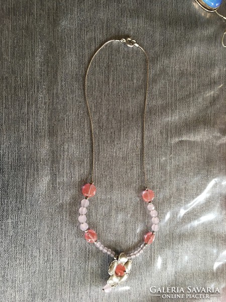 Israeli silver necklace with rose quartz stones (shablool didae)