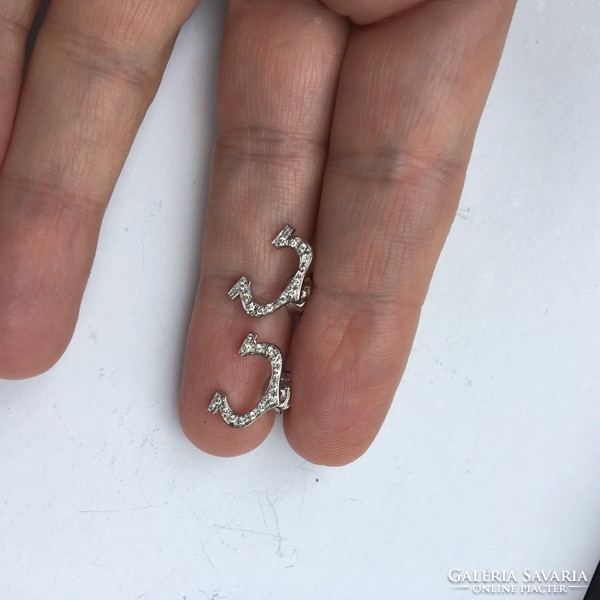 18K white gold brilliant diamond earrings with letter “C” vintage