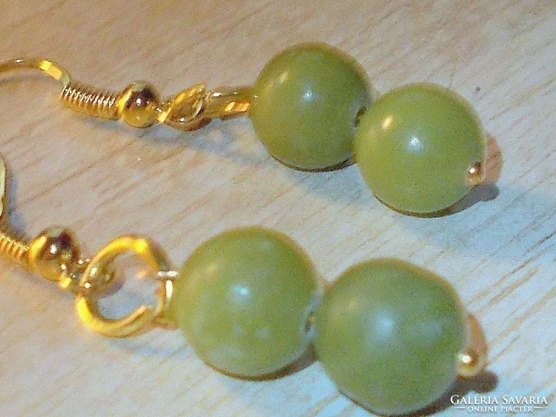 Olivine jade mineral pearl gold gold filled earrings