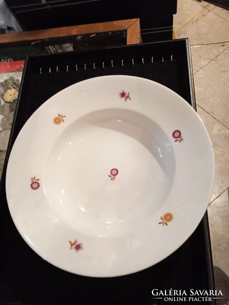 Zsolnay porcelán tányérok, lapostányér, mélytányérok, 10 db