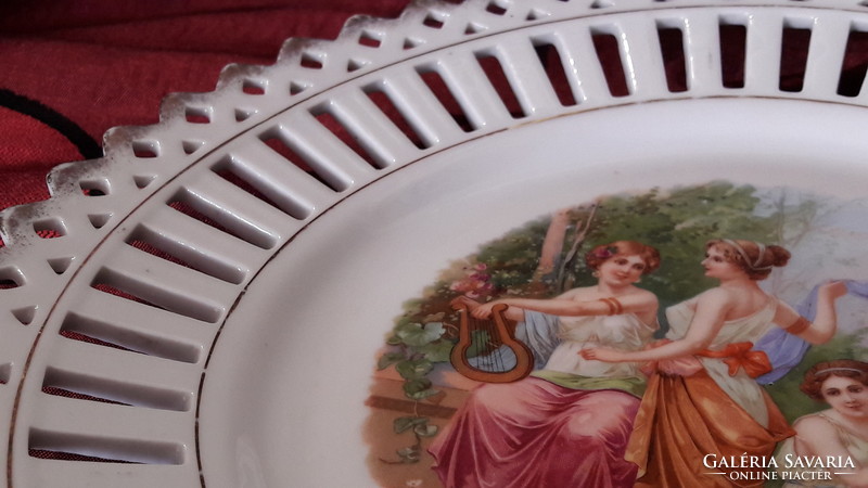Antik jelenetes porcelán tányér, dísztányér (M1792)