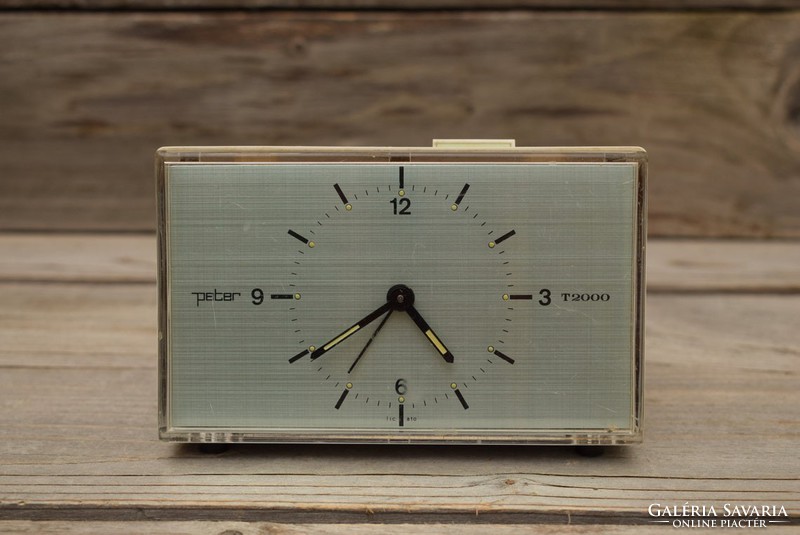 Vintage peter t2000 table clock / mid century german alarm clock / mechanical / retro / old