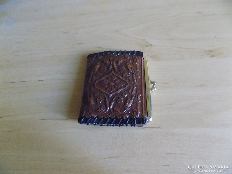 Retro Spanish Embossed Leather Women's Wallet 7 * 8.5cm (1 / p)