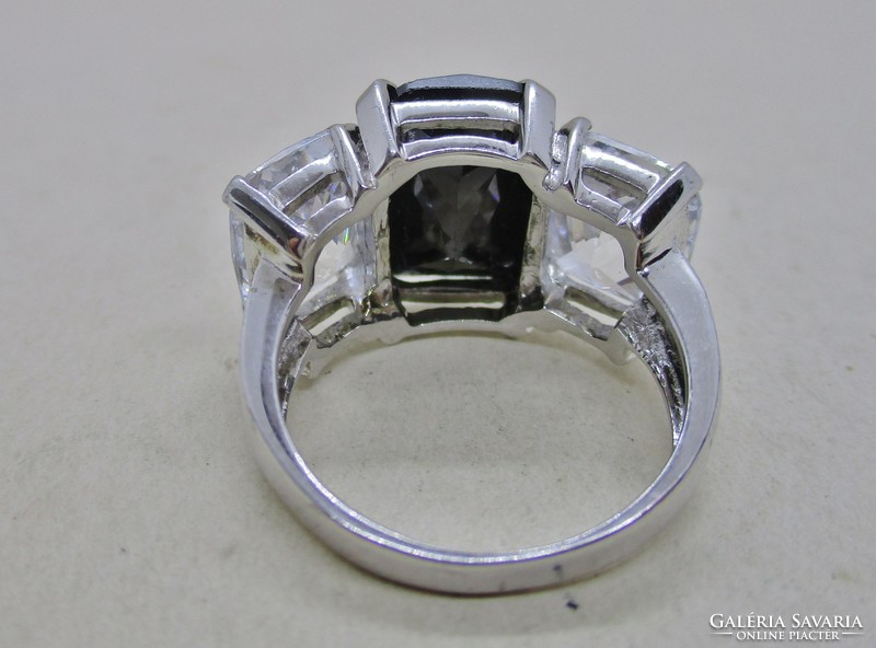 Beautiful silver ring with large zircons