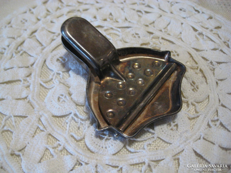 Old medicine cracker, silver-plated, 8 x 6.7 cm