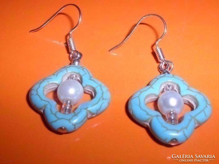 Turquoise mineral flower- off-white pearl earrings
