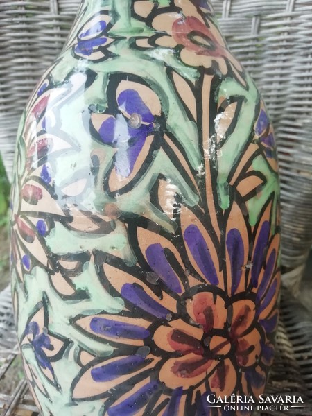 Antik virágmintás kerámia váza
