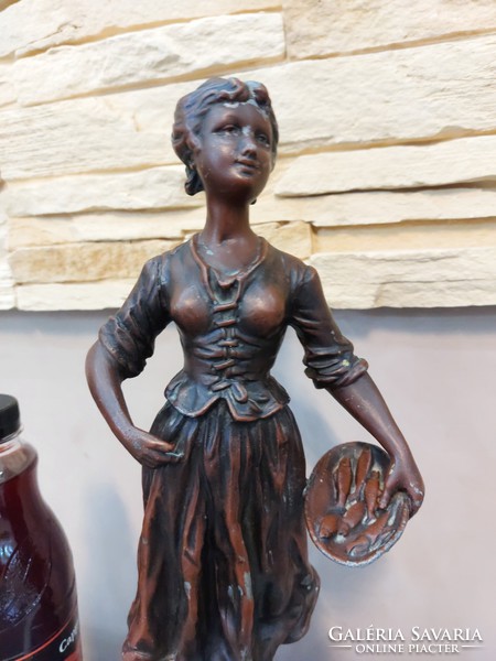 41 cm-es régi bronzírozott halárus nő