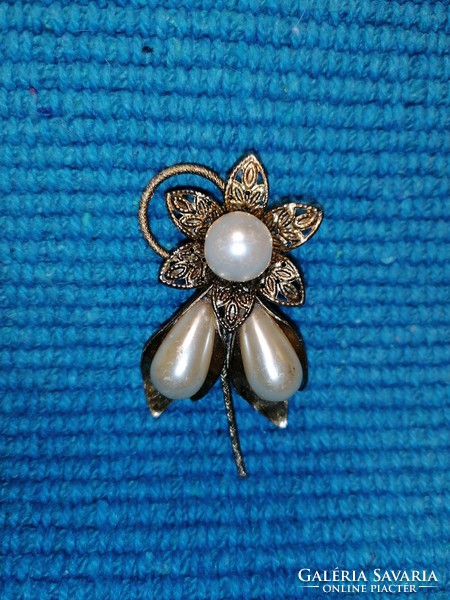 Tekla pearl flower brooch (67)